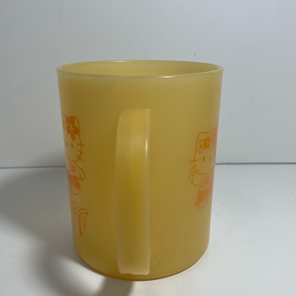 Vintage Sanrio Hello Kitty Hawaii Mug - Picture 6 of 7